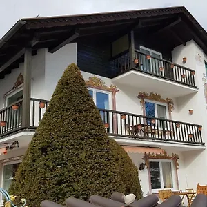 Am Frassl's Biche Apartment